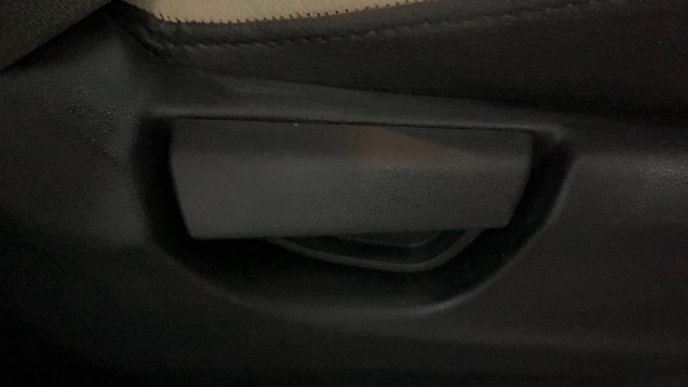 2019 Hyundai NEW SANTRO SPORTZ CNG, CNG, Manual, 88,433 km, Driver Side Adjustment Panel