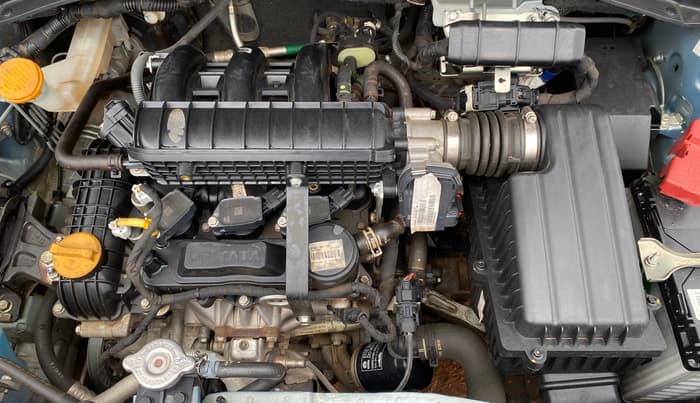 2024 Tata PUNCH CREATIVE FLAGSHIP DUAL TONE MT, Petrol, Manual, 25,211 km, Engine View
