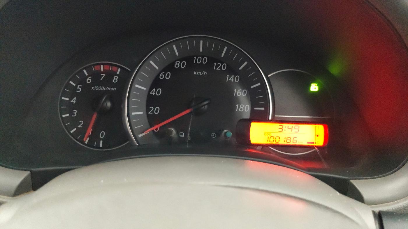 2013 Nissan Micra XL PETROL, Petrol, Manual, 1,00,152 km, Odometer Image