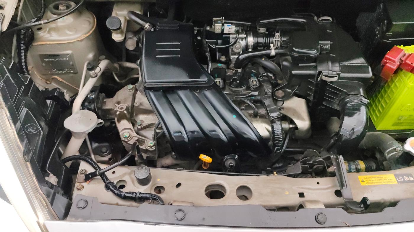 2013 Nissan Micra XL PETROL, Petrol, Manual, 1,00,152 km, Engine View - Right