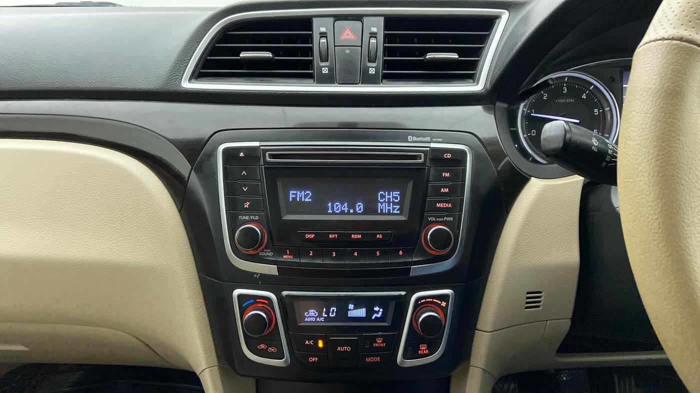 2014 Maruti Ciaz VDI PLUS, Diesel, Manual, 62,760 km, Air Conditioner