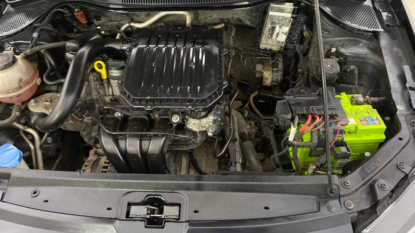 2018 Volkswagen Polo TRENDLINE 1.0L, Petrol, Manual, 63,035 km, Engine View - Left