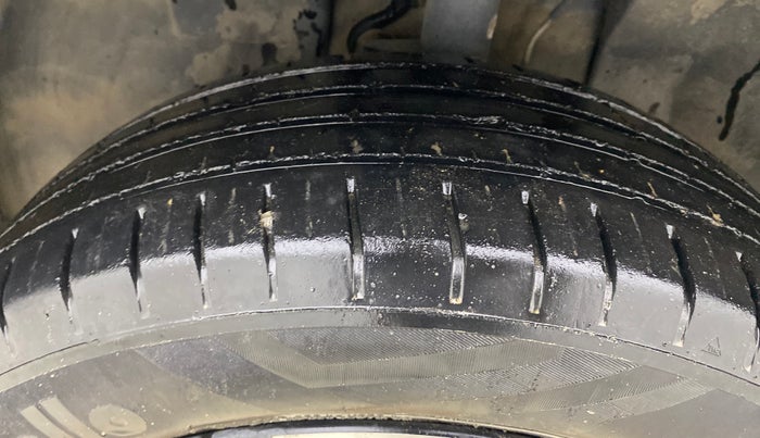 2021 Tata PUNCH CREATIVE  MT, Petrol, Manual, 46,285 km, Left Front Tyre Tread