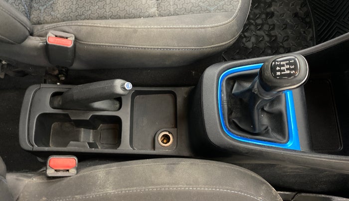 2021 Tata PUNCH CREATIVE  MT, Petrol, Manual, 46,285 km, Gear Lever