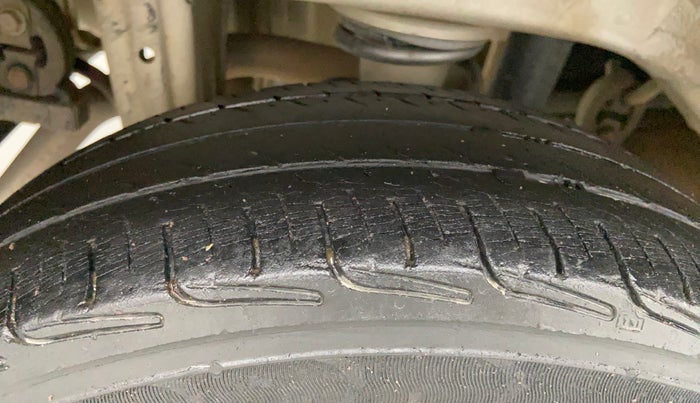 2013 Maruti Alto K10 VXI, Petrol, Manual, 92,887 km, Right Rear Tyre Tread