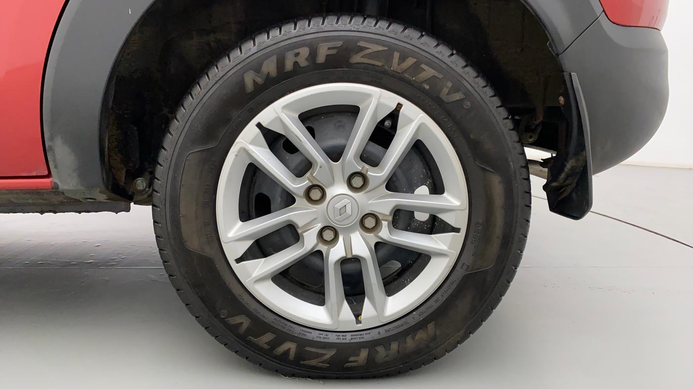 2020 Renault TRIBER RXL AT, Petrol, Automatic, 3,039 km, Left Rear Wheel