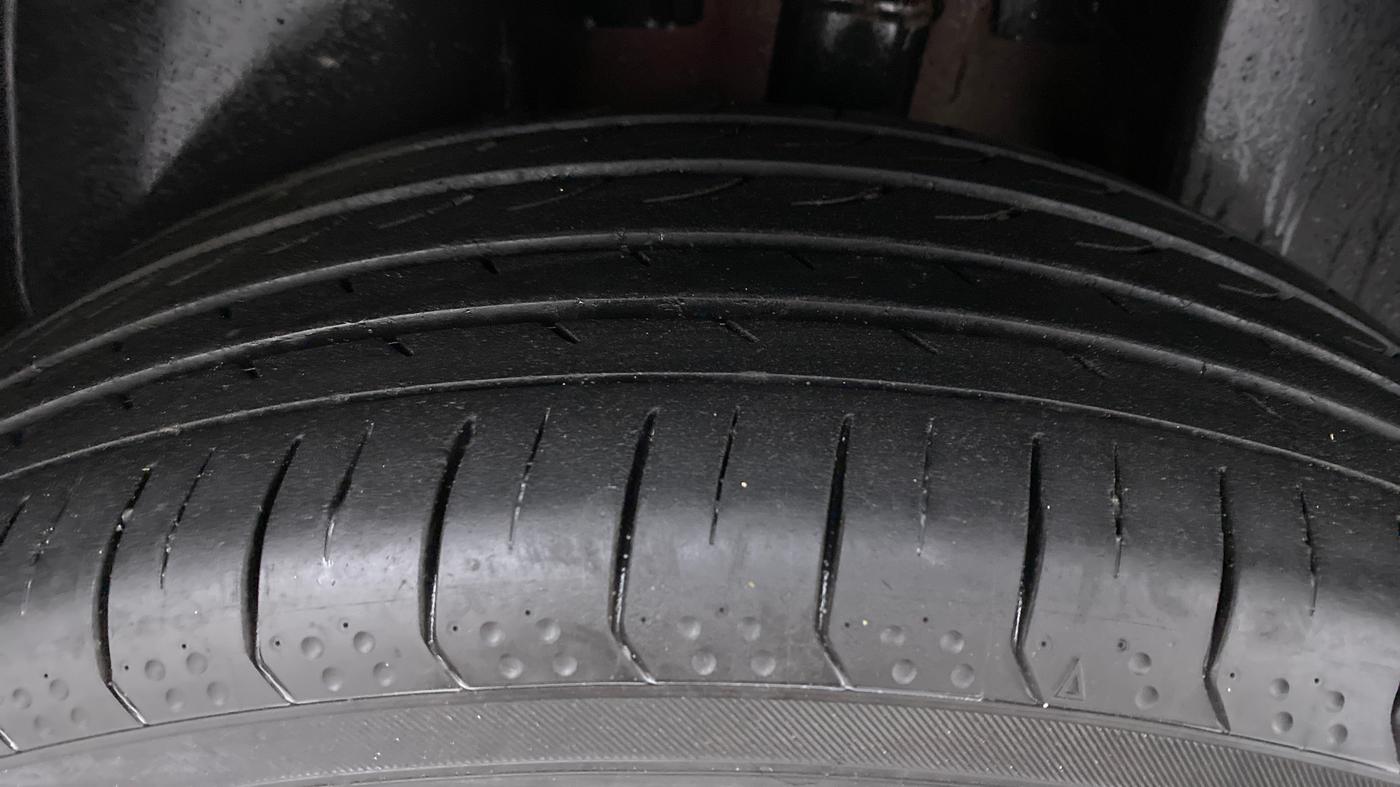 2018 Jeep Compass 2.0 LONGITUDE, Diesel, Manual, 89,228 km, Left Rear Tyre Tread
