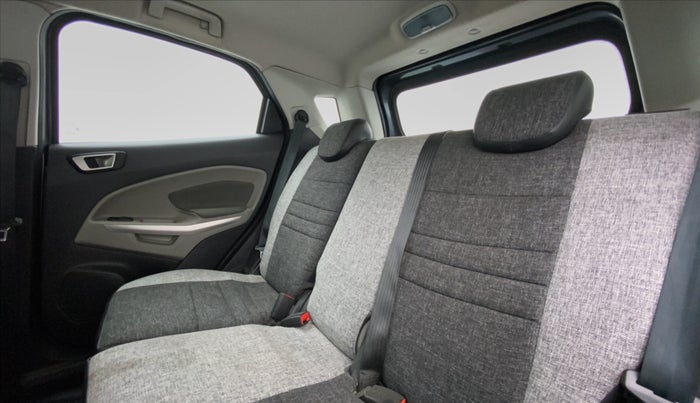 2015 Ford Ecosport 1.5 TITANIUM TI VCT, Petrol, Manual, 64,956 km, Right Side Rear Door Cabin