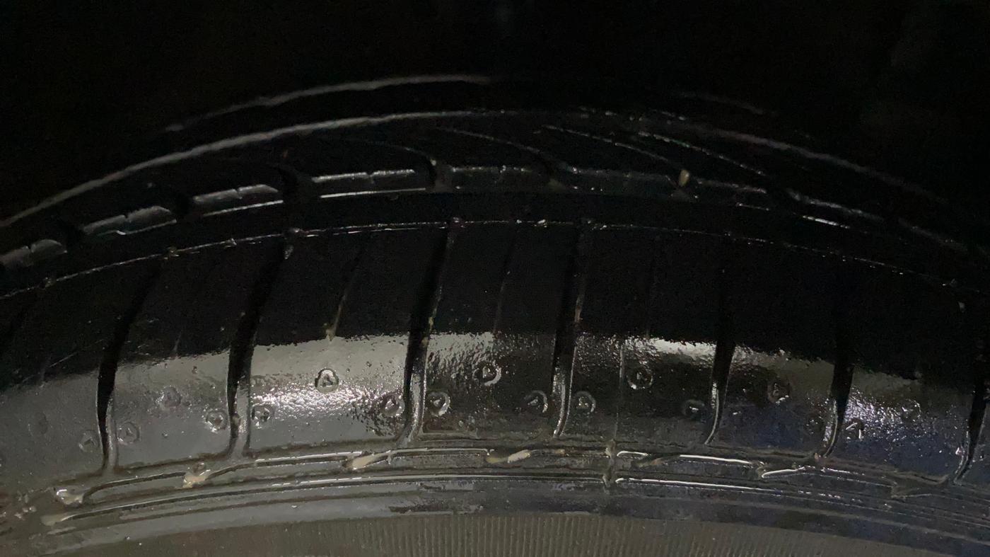 2021 Maruti Ciaz ZETA 1.5 SHVS MT PETROL, Petrol, Manual, 15,981 km, Right Front Tyre Tread