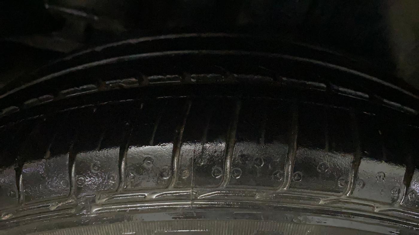 2021 Maruti Ciaz ZETA 1.5 SHVS MT PETROL, Petrol, Manual, 15,981 km, Right Rear Tyre Tread