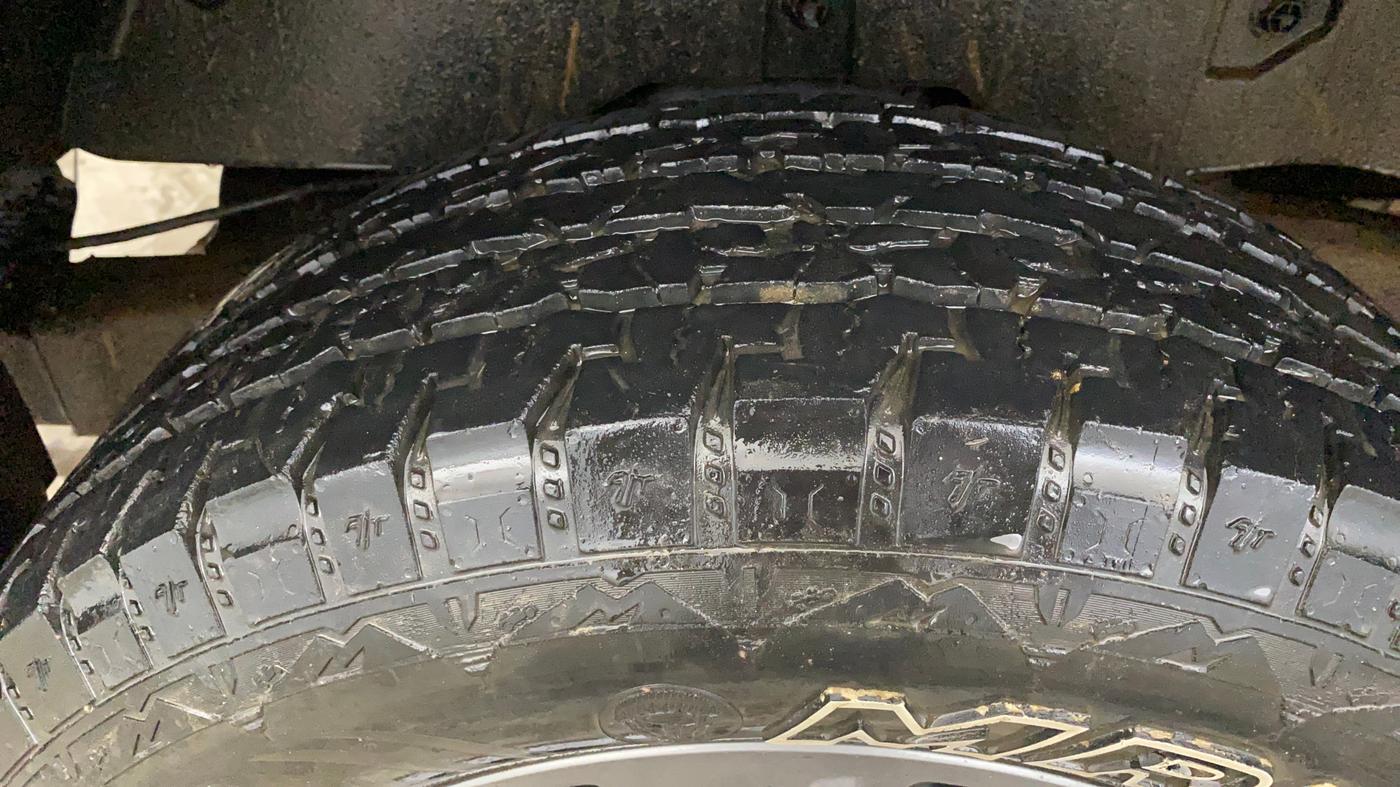 2023 Mahindra Thar LX P 2WD AT HT, Petrol, Automatic, 35,249 km, Right Rear Tyre Tread