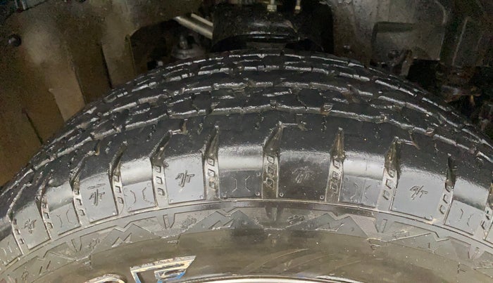 2023 Mahindra Thar LX P 2WD AT HT, Petrol, Automatic, 35,249 km, Right Front Tyre Tread