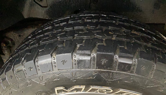 2023 Mahindra Thar LX P 2WD AT HT, Petrol, Automatic, 35,249 km, Left Rear Tyre Tread