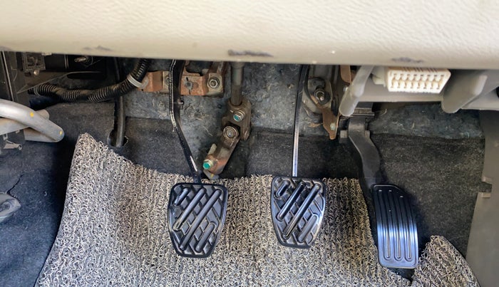 2016 Datsun Redi Go T, Petrol, Manual, 57,445 km, Pedals