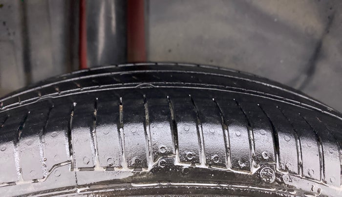 2015 Maruti Swift Dzire VDI, Diesel, Manual, 90,073 km, Right Rear Tyre Tread