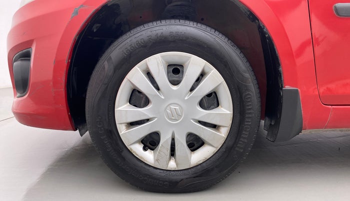 2015 Maruti Swift Dzire VDI, Diesel, Manual, 90,073 km, Left Front Wheel