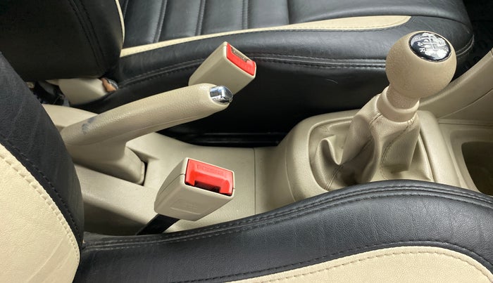 2015 Maruti Swift Dzire VDI, Diesel, Manual, 90,073 km, Gear Lever