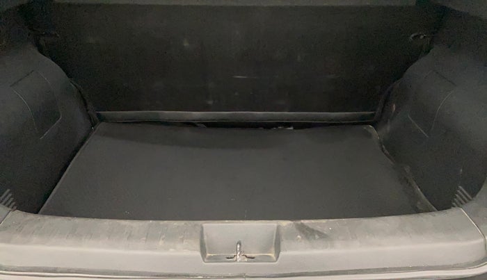 2021 Nissan MAGNITE XL, Petrol, Manual, 44,501 km, Boot Inside