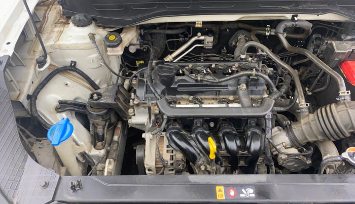 2021 Hyundai VENUE S 1.2, Petrol, Manual, 28,406 km, Engine View - Right