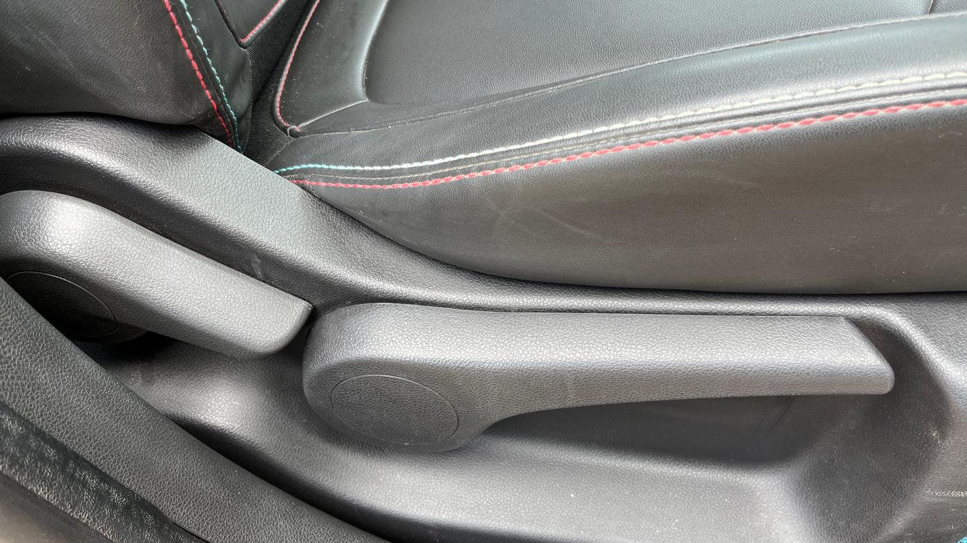 2019 Renault Captur PLATINE PETROL DUAL TONE, Petrol, Manual, 50,405 km, Driver Side Adjustment Panel