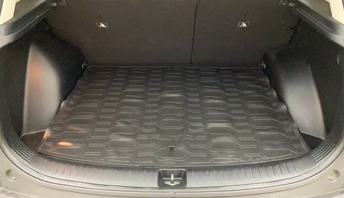 2019 KIA SELTOS HTX 1.5 PETROL, Petrol, Manual, 66,651 km, Boot Inside