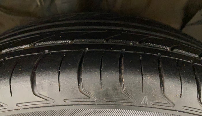 2019 KIA SELTOS HTX 1.5 PETROL, Petrol, Manual, 66,651 km, Right Front Tyre Tread