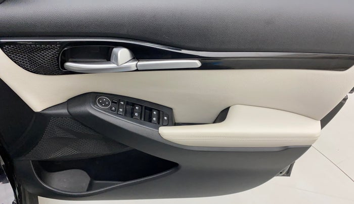 2019 KIA SELTOS HTX 1.5 PETROL, Petrol, Manual, 66,651 km, Driver Side Door Panels Control