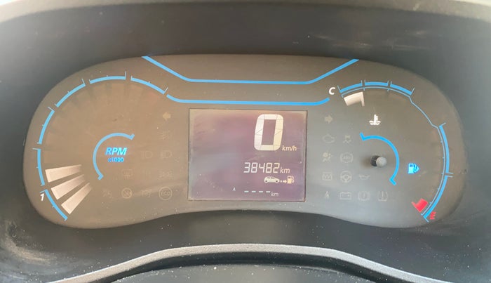 2021 Renault Kwid RXT 1.0, Petrol, Manual, 38,445 km, Odometer Image
