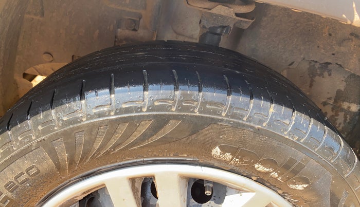 2021 Renault Kwid RXT 1.0, Petrol, Manual, 38,445 km, Left Front Tyre Tread