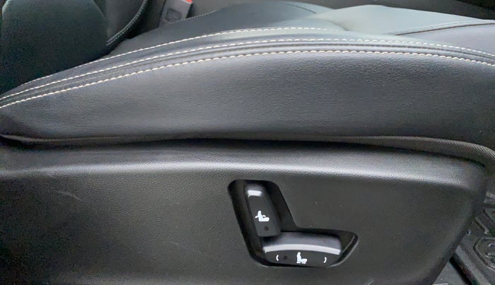 2020 MG HECTOR SHARP DCT PETROL, Petrol, Automatic, 58,338 km, Driver Side Adjustment Panel