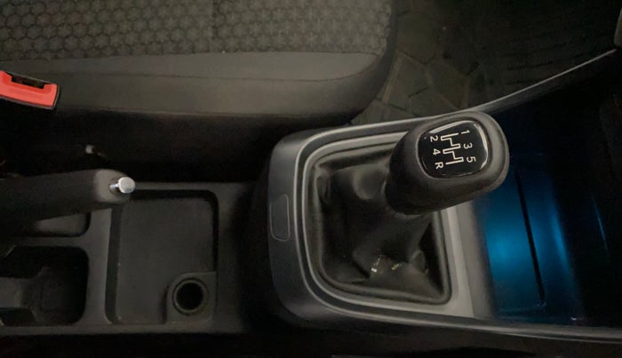 2025 Tata ALTROZ XM PLUS SUNROOF CNG, CNG, Manual, 28,035 km, Gear Lever