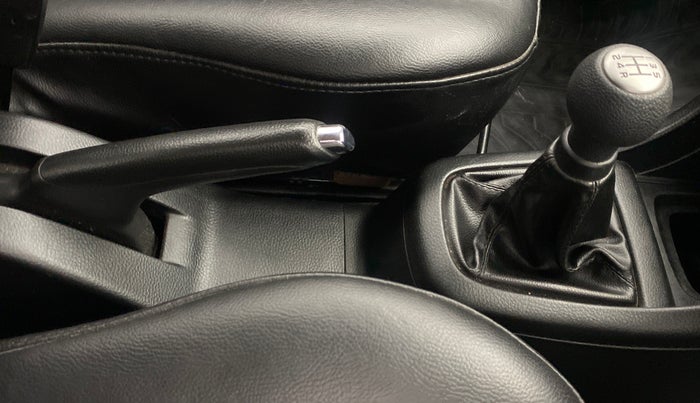 2012 Maruti Swift VXI D, Petrol, Manual, 85,659 km, Gear Lever
