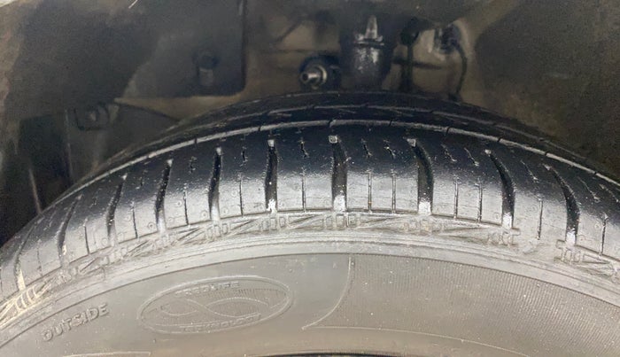 2016 Honda Amaze 1.2L I-VTEC SX, Petrol, Manual, 58,750 km, Left Front Tyre Tread