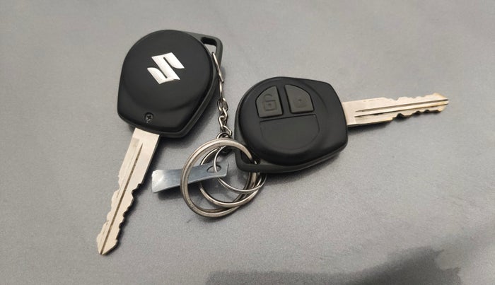 2016 Maruti Wagon R 1.0 VXI AMT, Petrol, Automatic, 66,853 km, Key Close Up