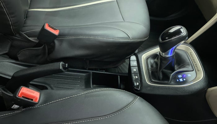 2018 Hyundai NEW SANTRO 1.1 SPORTS AMT, Petrol, Automatic, 38,519 km, Gear Lever