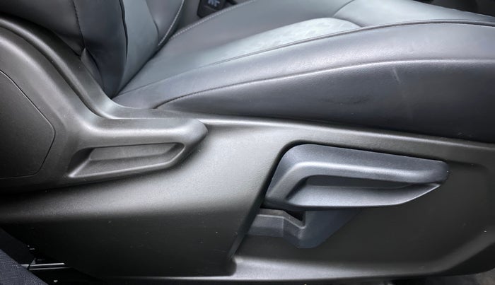 2022 Tata NEXON XZA PLUS (O) PETROL DARK EDITION, Petrol, Automatic, 13,193 km, Driver Side Adjustment Panel