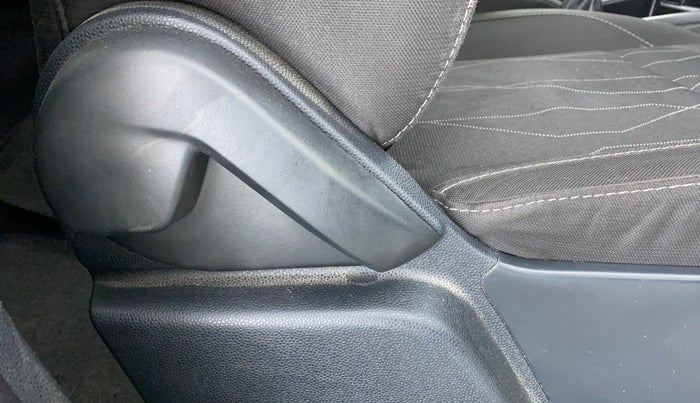 2019 Ford Ecosport 1.5 TREND TI VCT, Petrol, Manual, 29,547 km, Driver Side Adjustment Panel