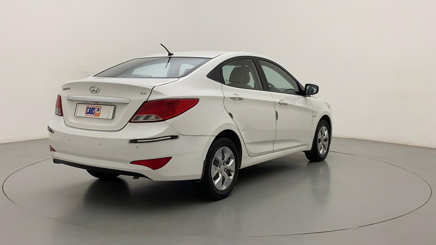 2017 Hyundai Verna 1.6 VTVT S, Petrol, Manual, 99,290 km, Right Back Diagonal