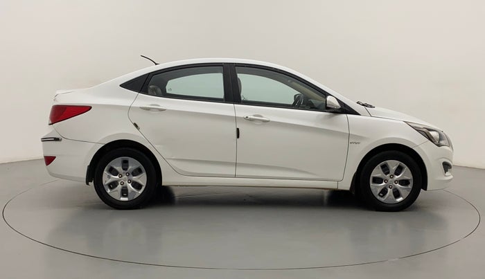 2017 Hyundai Verna 1.6 VTVT S, Petrol, Manual, 99,290 km, Right Side View