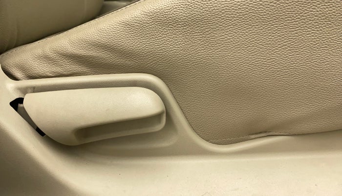 2014 Maruti Swift Dzire VXI, Petrol, Manual, 39,348 km, Driver Side Adjustment Panel