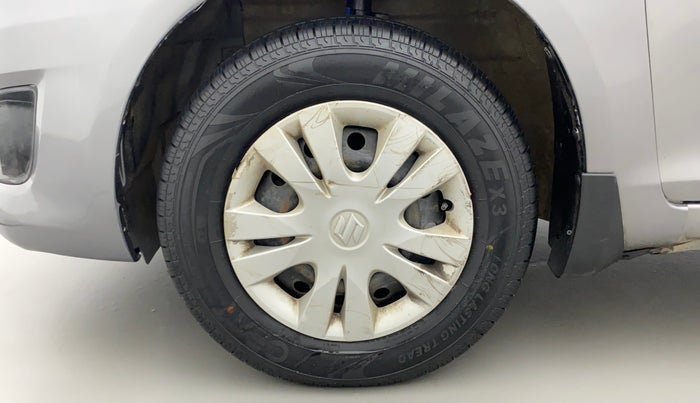 2014 Maruti Swift Dzire VXI, Petrol, Manual, 39,348 km, Left Front Wheel