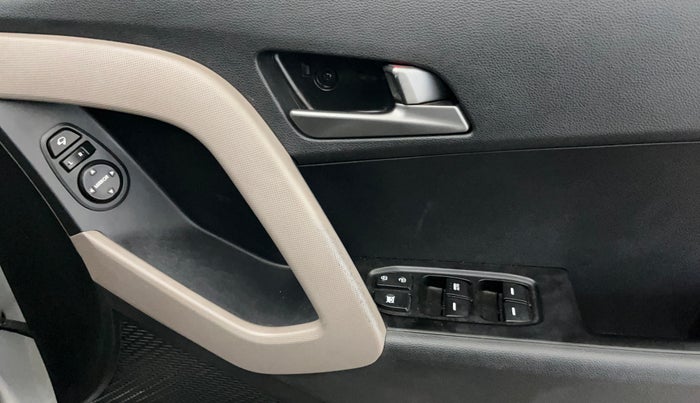 2017 Hyundai Creta SX PLUS 1.6 PETROL, Petrol, Manual, 21,146 km, Driver Side Door Panels Control