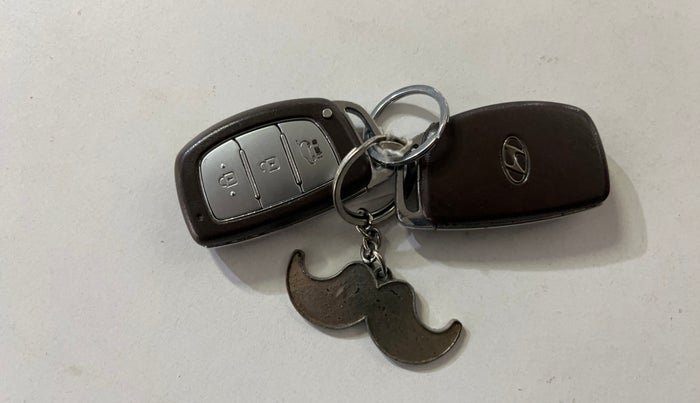 2017 Hyundai Creta SX PLUS 1.6 PETROL, Petrol, Manual, 21,146 km, Key Close Up