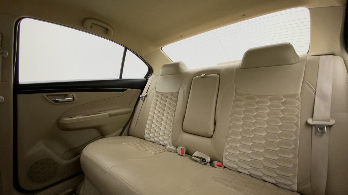 2015 Maruti Ciaz VXI PLUS, Petrol, Manual, 5,689 km, Right Side Rear Door Cabin