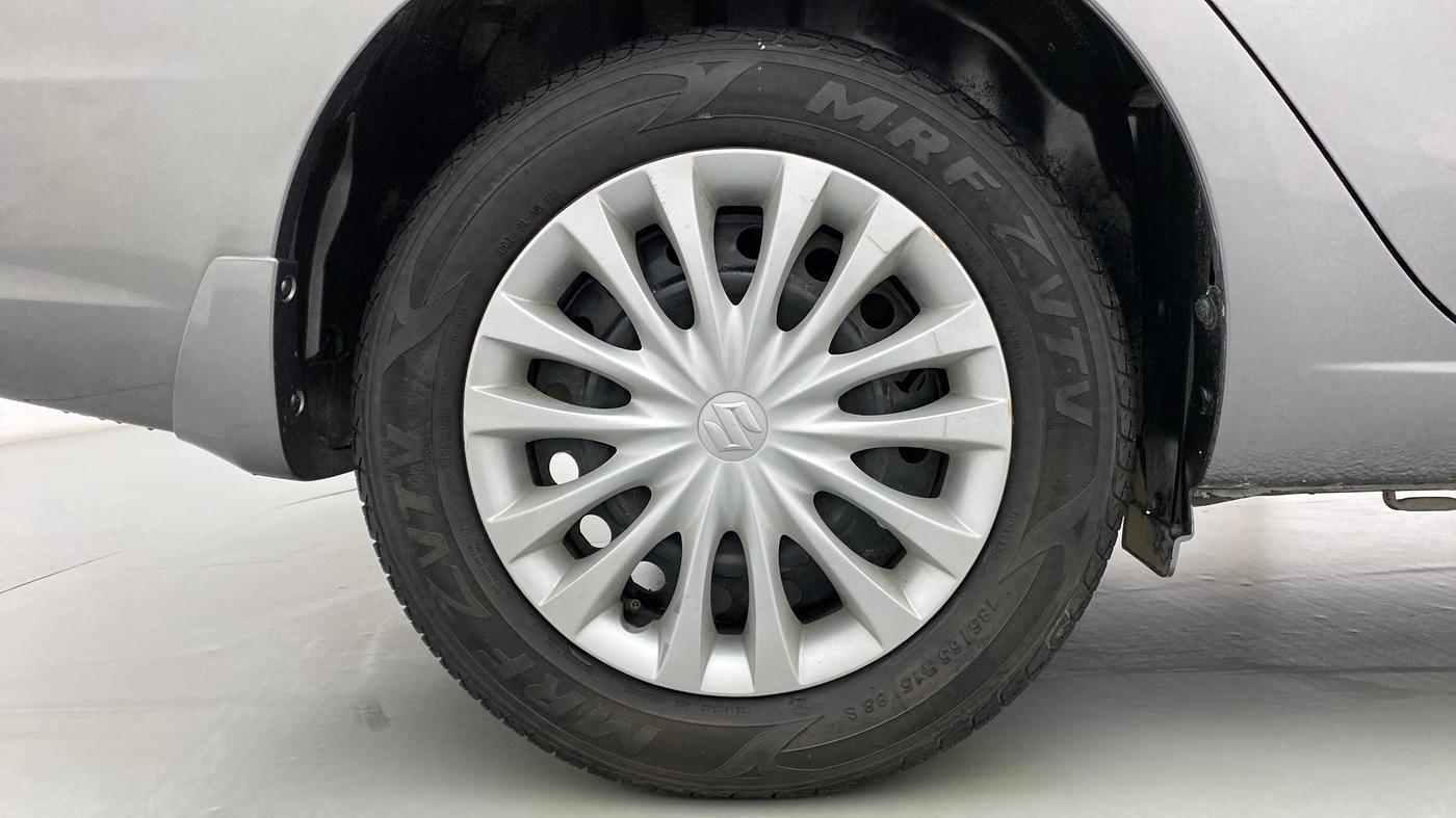 2015 Maruti Ciaz VXI PLUS, Petrol, Manual, 5,689 km, Right Rear Wheel