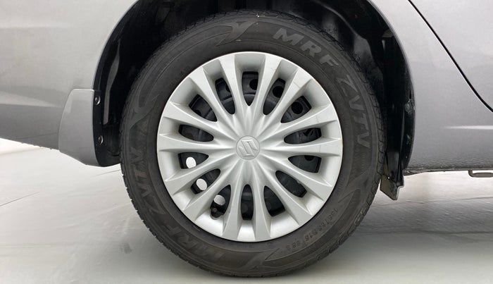 2015 Maruti Ciaz VXI PLUS, Petrol, Manual, 5,689 km, Right Rear Wheel