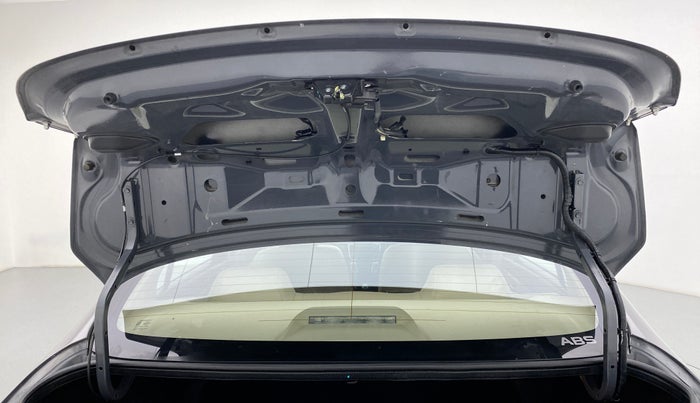 2015 Maruti Ciaz VXI PLUS, Petrol, Manual, 5,689 km, Boot Door Open