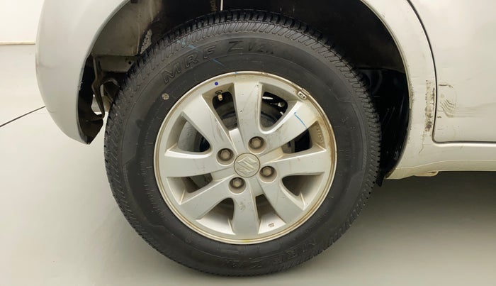 2010 Maruti Ritz ZXI, Petrol, Manual, 66,194 km, Right Rear Wheel