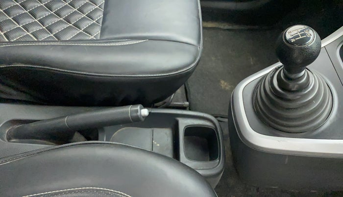 2010 Maruti Ritz ZXI, Petrol, Manual, 66,194 km, Gear Lever