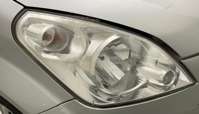 2010 Maruti Ritz ZXI, Petrol, Manual, 66,194 km, Right headlight - Minor scratches